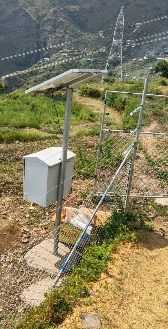 Solar fencing installation